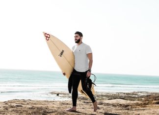 Les meilleurs t shirt anti uv pour homme tshirt anti uv homme surfeur