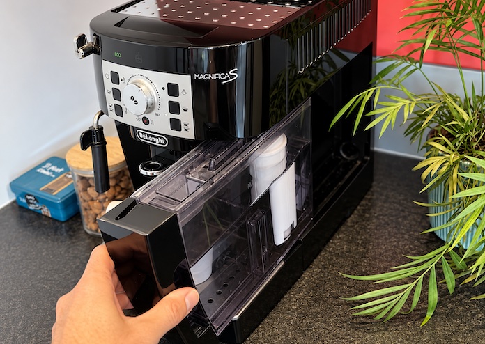 delonghi magnifica s test avis reservoir eau
