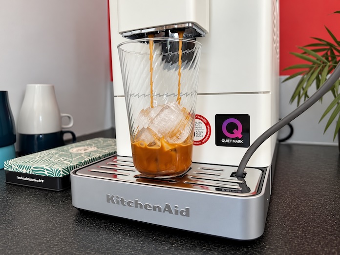 KitchenAid KF3, préparation d'un café glacé