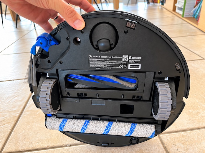 Robot aspirateur X12S vu du dessous