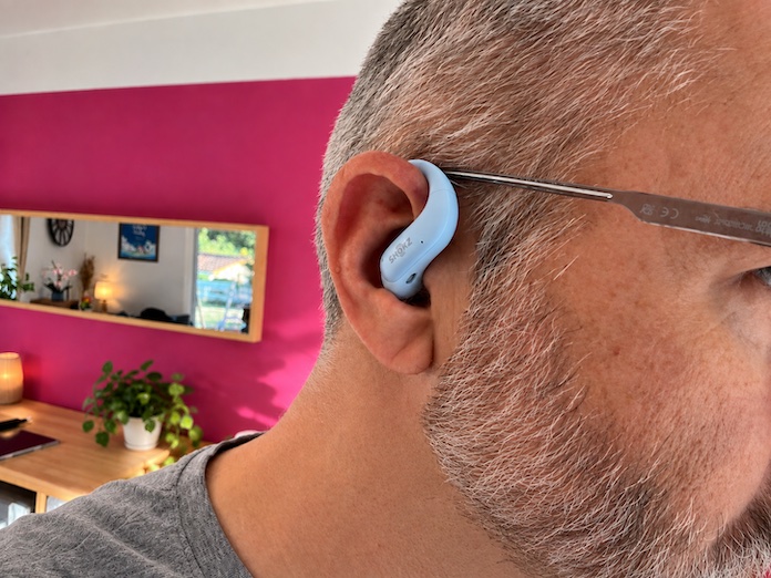 Shokz OpenFit Air 2 portés aux oreilles